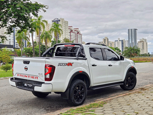 Nissan Frontier 2.3 Pro-4X Cab. Dupla 4X4 Aut. 4P