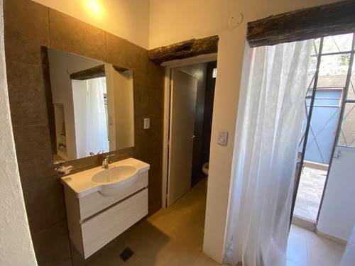 Casa En Córdoba · 3 Departamentos · Cerca De La Utn · Cochera · Pileta · Amoblado · Reciclado · Excelente Inversión