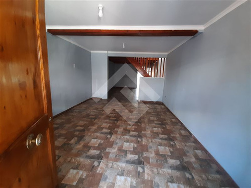 Casa En Venta De 3 Dorm. En La Florida