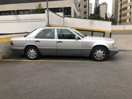 Mercedes-benz E220 W124
