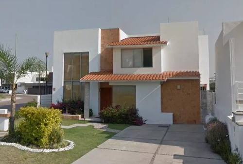 Gran Remate Bancario, Casa A La Venta En Juriquilla, Queretaro