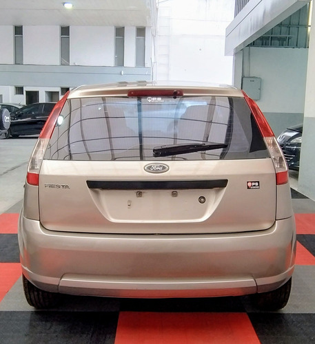 Ford Fiesta 1.6 Ambiente Mp3