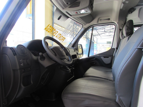 Renault Master Escolar Com Patamar Elevado