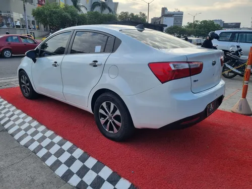 Kia Rio UB EX 1.4 AT