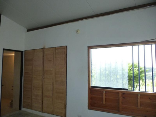 Imagen 6 de 7 de Lr -venta Casa En El Junquito.con Extenso Terreno