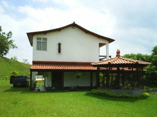 Fazenda À Venda Na Estrada De Sambaetiba, Centro (sambaetiba), Itaboraí - Rj - Liv-11669