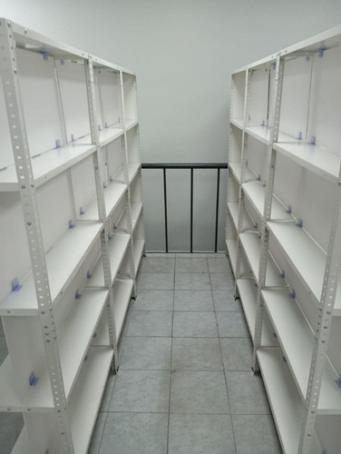 Local De Farmacia Con Permiso