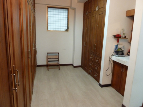 Imagen 9 de 13 de Casa De 4 Niveles, Terrazas.