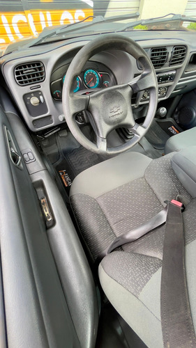 Chevrolet S-10 2.4 Cab. Simples 2p
