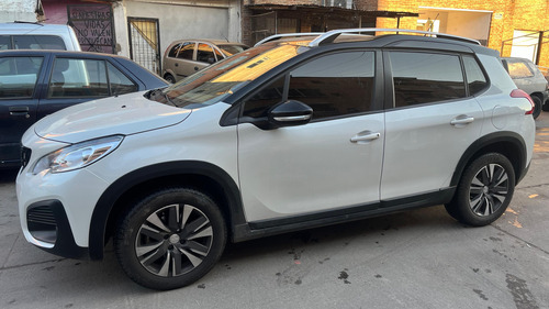 Peugeot 2008 1.6 Feline Tip