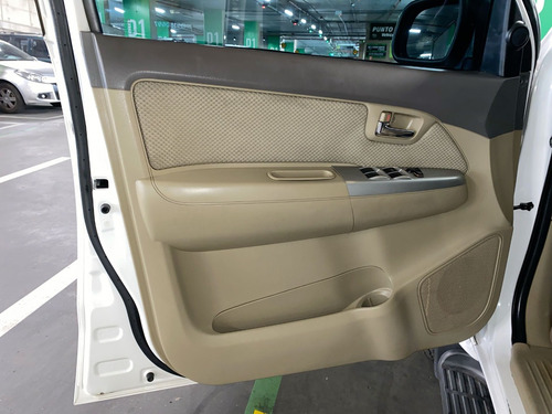 Imagen 15 de 25 de Toyota Fortuner Sr5 2013