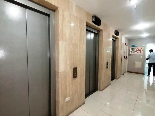 Imagen 5 de 17 de Exclusiva Oficina Amoblada El Rosal Torre Platinum Ii Enalquiler 60m2