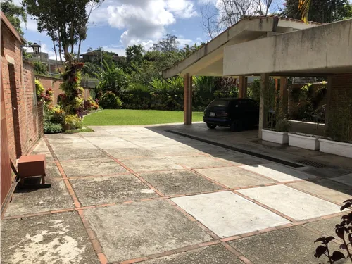 Casa En Venta - La Lagunita