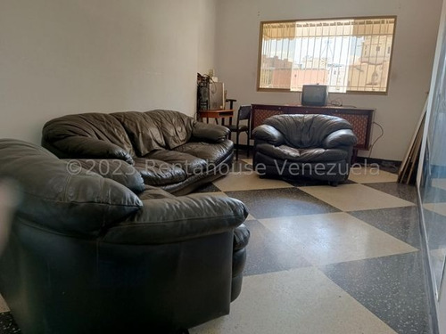 Te Lo Tengo Apartamento En Venta En Los Chaguaramos 23-22558 Mar