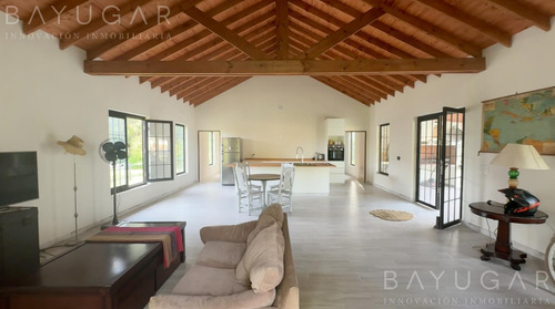Venta - Casa En Manzanares - Pilar