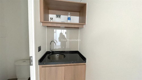 Oficina Arriendo Clinica Las Condes Moderna 2p 2e 1b Estoril
