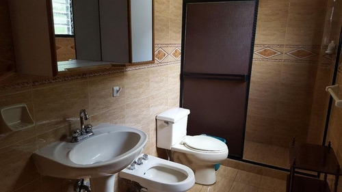 Imagen 6 de 28 de Venta De Casa En Colinas De Los Chaguaramos