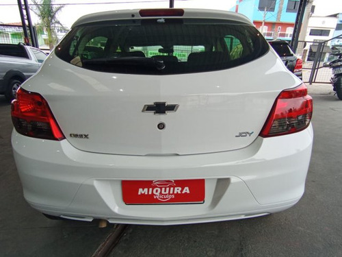 Chevrolet Onix Onix 1.0 MPI JOY 8V FLEX 4P MANUAL
