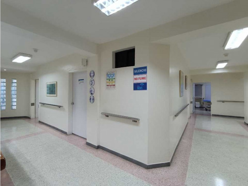 Clínica En Venta El Viñedo Om-7306944