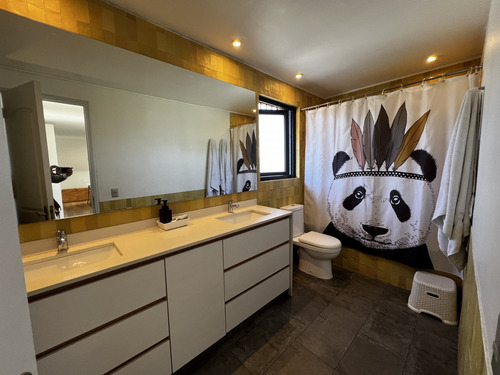 Preciosa Casa Remodelada En Pie Andino