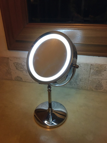 Imagen 8 de 9 de Espejo De Pie Iluminación Led Aumento 10x 1x Reversible 360
