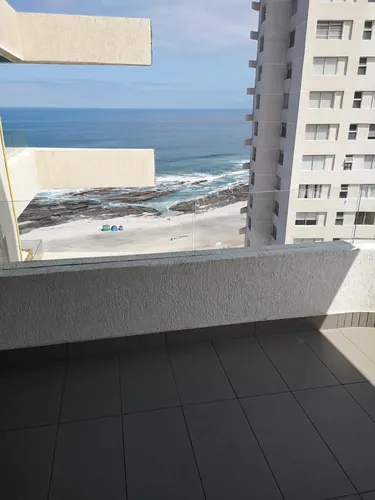 En Venta Amplio Departamento Con Vista Al Mar En Sector Sur