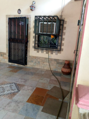 Imagen 7 de 21 de Venta De Bonita Y Cómoda Casa En Barinas Negociable