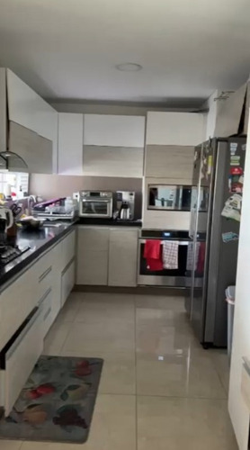 Venta De Apartamento De 160mtr2 En Ciudad Jardin, Sur De Cali 8403.