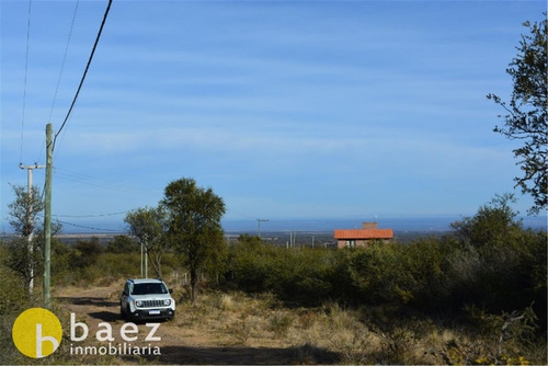 Lote De 2500m2 En Barrio La Eloisa, Carpinteria