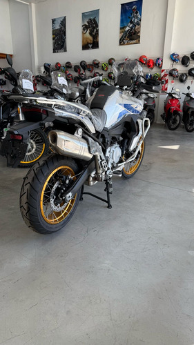 Voge 900 Dsx