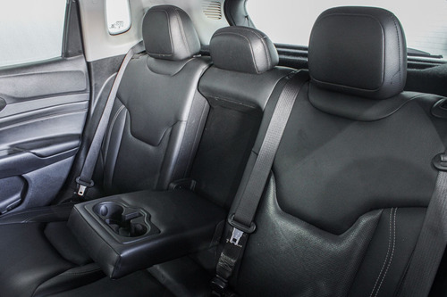 Jeep Compass LONG. T270 1.3 TB 4x2 Flex Aut.