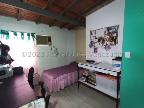Imagen 16 de 19 de Townhouse En Venta Urb. Uriel I Turmero Lc Mls #23-20359