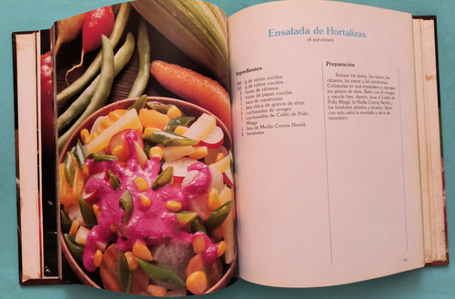 Cremoso Sabor: 100 Recetas Saladas Y Dulces - Nestlé 1984 (Usado)