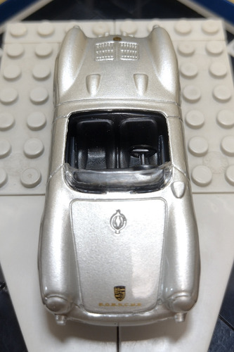 Priviet Porsche 550 Spyder Maisto Hw Plateado (Usado)