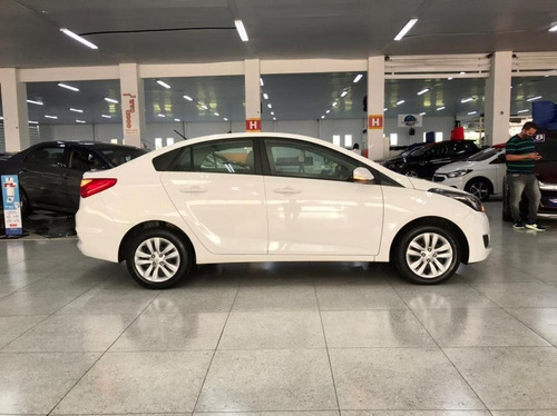 Imagem 9 de 12 de Hyundai Hb20 1.0 Comfort Plus 12v Flex 4p Manual 2017/2018