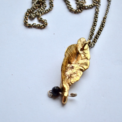 Imagen 2 de 3 de Collar Minimalista De Hoja Y Cadena En Bronce, , Cod1