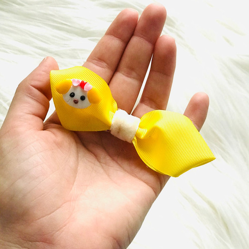 Imagem 5 de 5 de Laço Luxo Pet Doguinha Com Presilha Antiderrapante