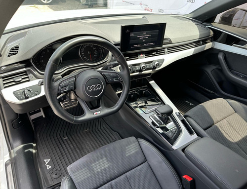 Audi A4 2023