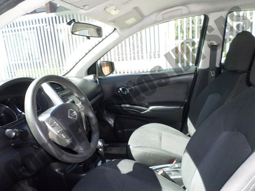 Nissan Versa Advance