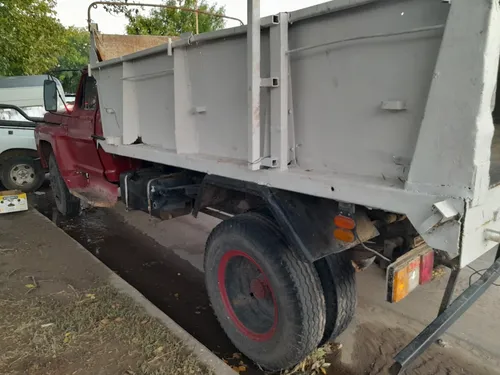 Ford 700 Volcador