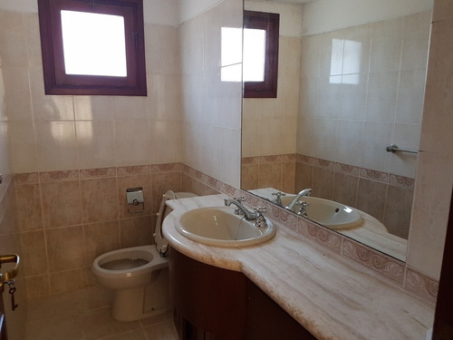 Alquilo Temporada Casa Con Piscina Climatizada, 3 Dorm,4 Baños,barbacoa Consulté Precio