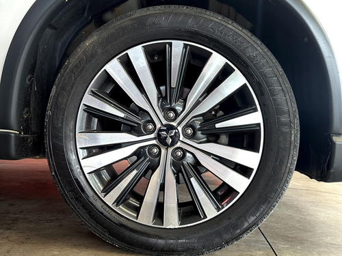 Mitsubishi Outlander 2.2 MIVEC DI-D DIESEL HPE-S AWD AUTOMÁTICO