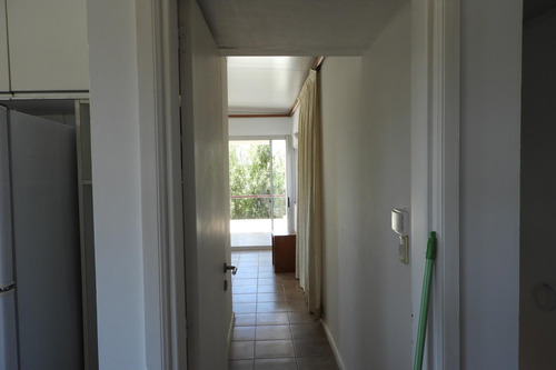 Venta Casa 4 Dormitorios Con Piscina Y Gran Fondo En Solanas