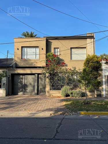Imagen 1 de 23 de Casa - Banfield Oeste