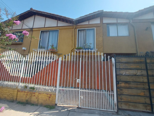 Se Vende Hermosa Casa 3 Dorm. 2 Baños, San Bernardo 