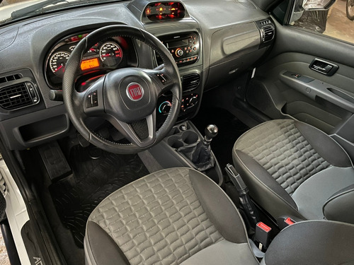Imagen 8 de 8 de Fiat Strada 1.6 Adventure