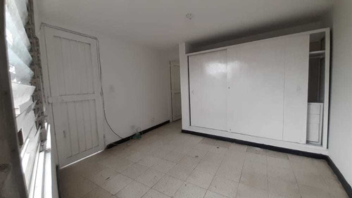 Imagen 7 de 17 de Apartamento En Arriendo En Cali Urbanización La Flora