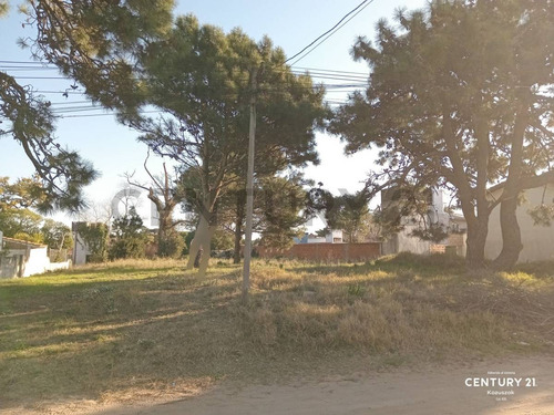 Lote En Villa Gesell En Venta - Oportunidad