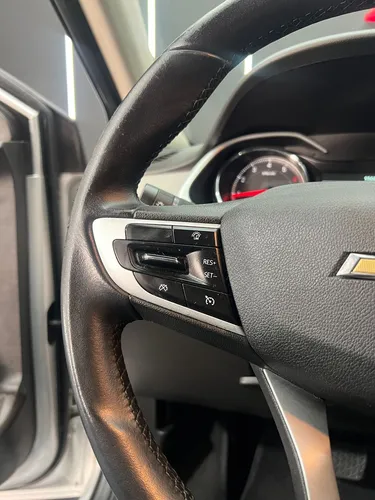 Chevrolet Onix 1.0T Premier Sedan At