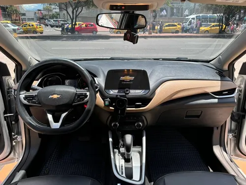 Chevrolet Onix PREMIER HB 1.0 AT
